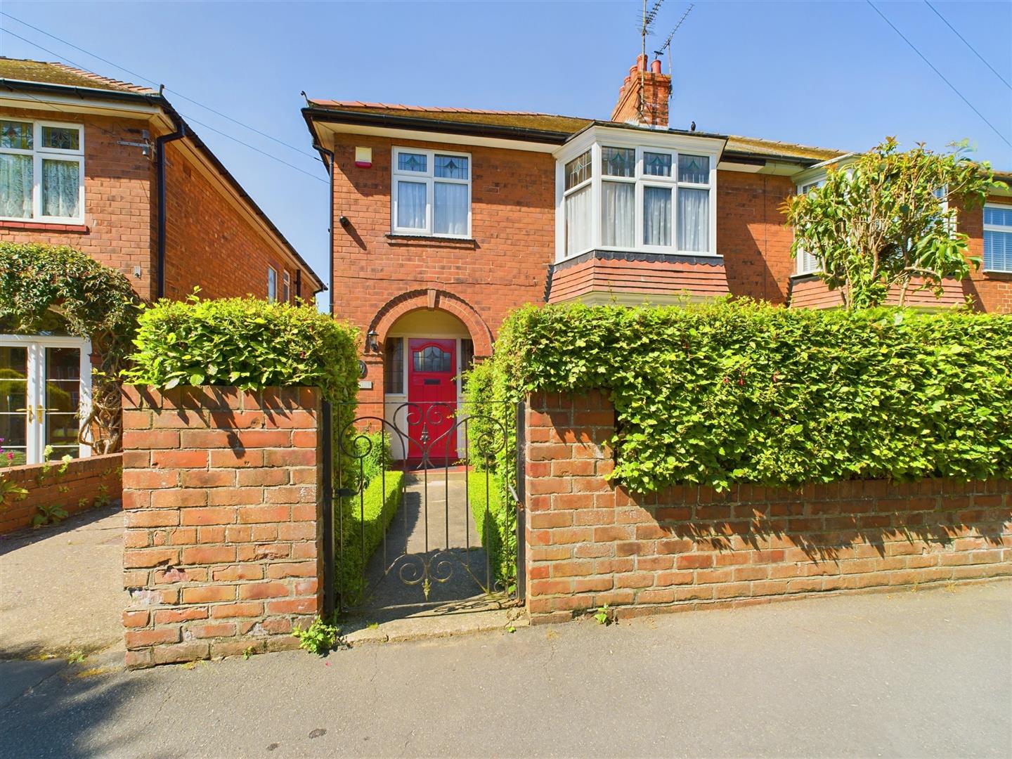 Queensgate, Bridlington Belts Estate Agents